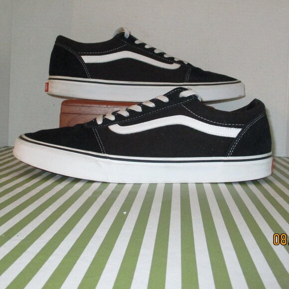 Vans Off The Wall Skateboard Sneakers - Picture 3 of 14